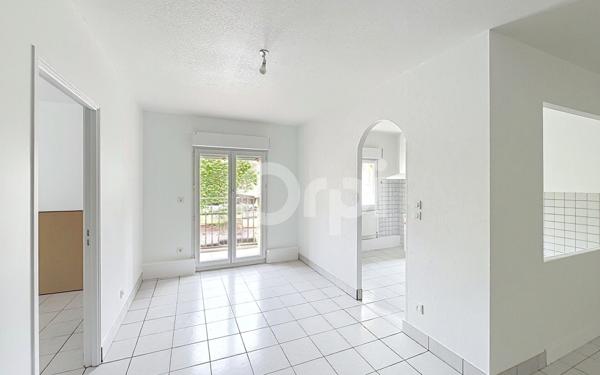Appartement à louer    4 pièces •  Pazayac