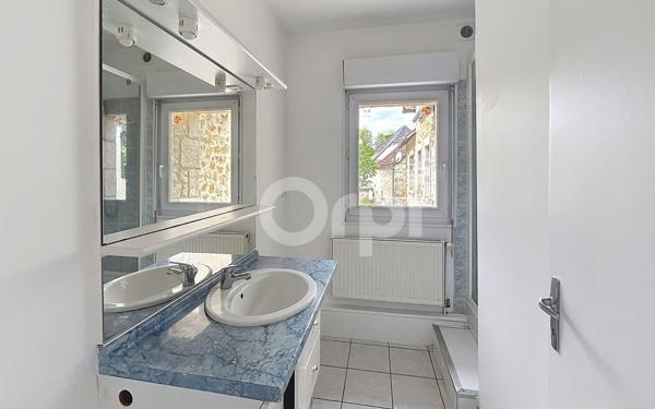 Appartement à louer    4 pièces •  Pazayac