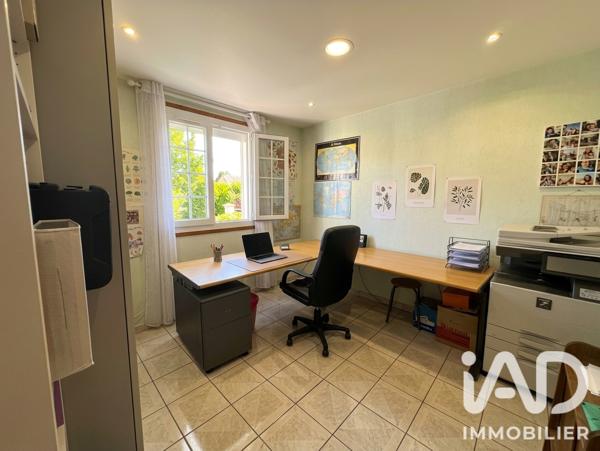 Maison à vendre 9 pièces 208 m² Chelles