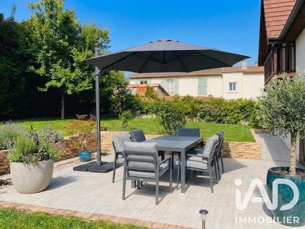 Maison à vendre 9 pièces 208 m² Chelles