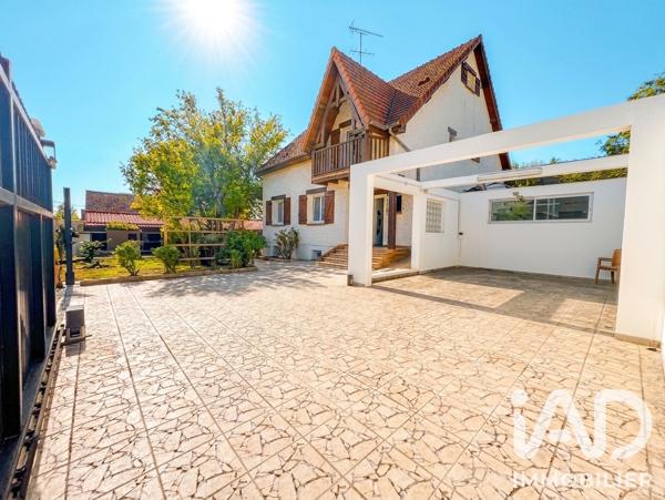 Maison à vendre 9 pièces 208 m² Chelles