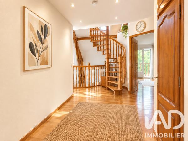 Maison à vendre 9 pièces 208 m² Chelles
