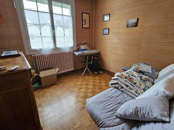 Maison à LA ROCHE-SUR-YON, 85000 - 6 pièces 122m²