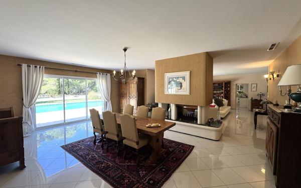 Maison à vendre    4 pièces •  Béziers