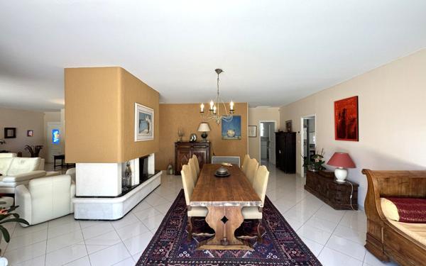 Maison à vendre    4 pièces •  Béziers