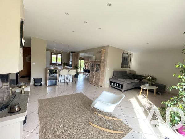 Maison à vendre 5 pièces 137 m² Lupé