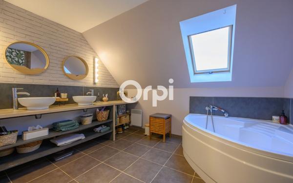 Maison à vendre    7 pièces •  Hazebrouck