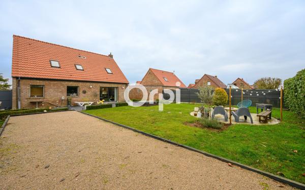 Maison à vendre    7 pièces •  Hazebrouck