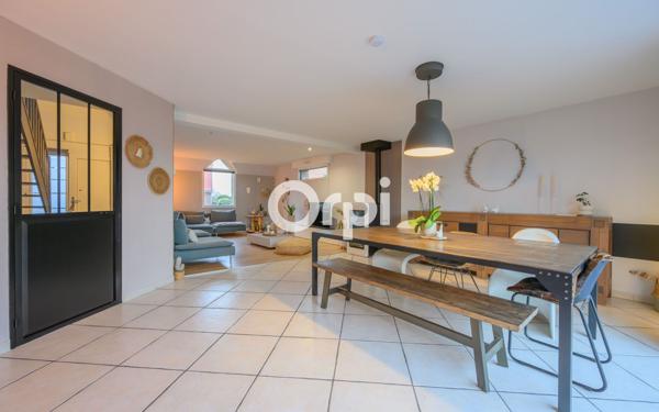 Maison à vendre    7 pièces •  Hazebrouck