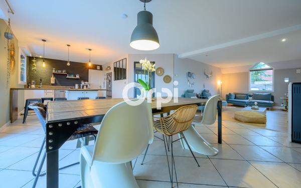 Maison à vendre    7 pièces •  Hazebrouck