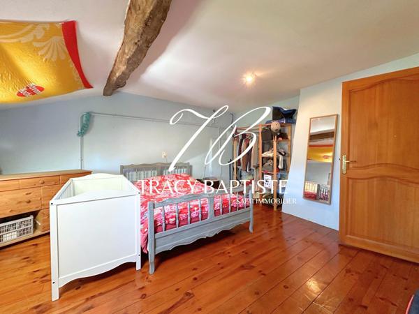 Ferme avec hangar à 5 min de l'accès rocade et des commodités