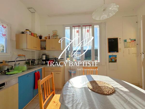 Ferme avec hangar à 5 min de l'accès rocade et des commodités