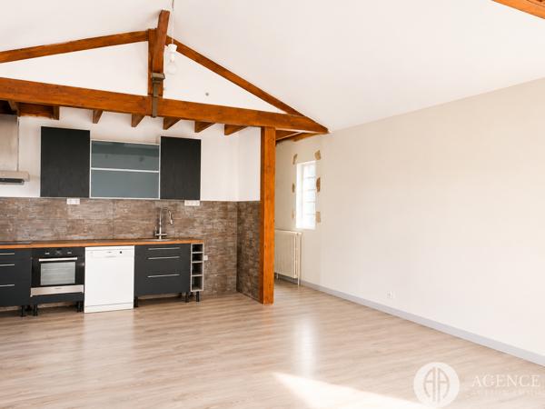 Maison 100m2 au centre village avec garage