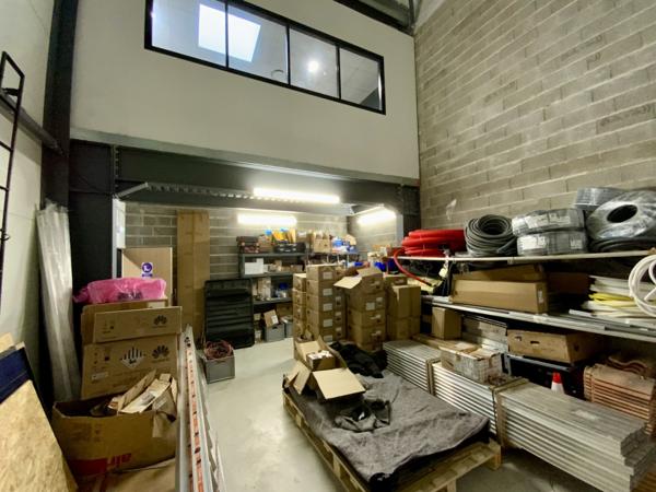 Hérault (34) - Fabrègues - Local d'activité clef en main stockage