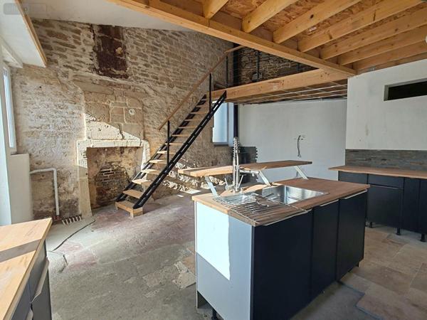 Maison à vendre à Doué-en-Anjou dans le Maine-et-Loire (49700), ref :