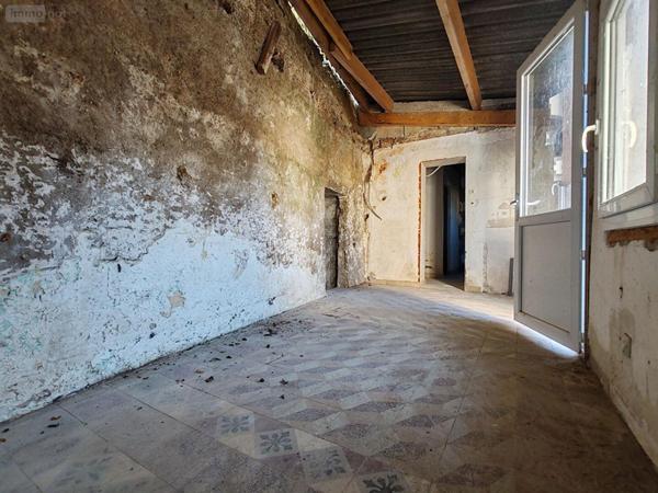 Maison à vendre à Doué-en-Anjou dans le Maine-et-Loire (49700), ref :