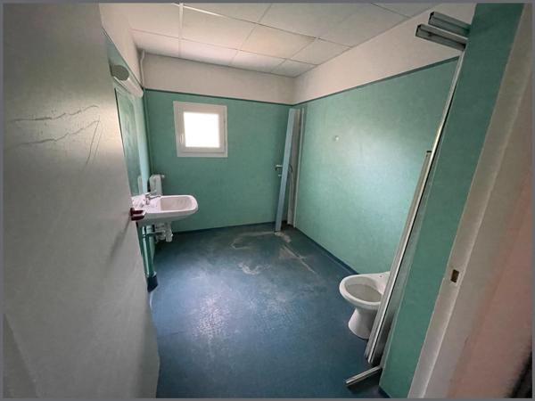 Grand appartement à complétement redistribuer situé en rez de chaussée à Gennes Val de Loire