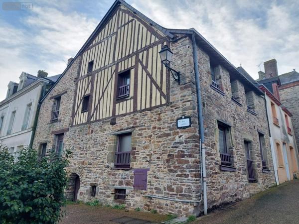 Immeuble à vendre à Martigné-Ferchaud en Ille-et-Vilaine (35640), ref : 122/3071
