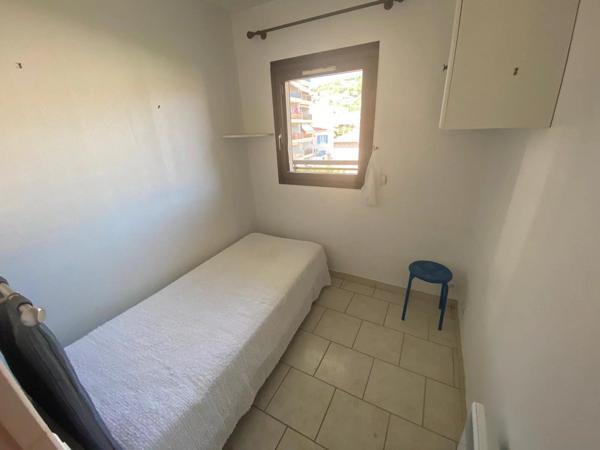 Vente                                                      Appartement
                        
                     5 pièces                      73 m2                     à Le Lavandou