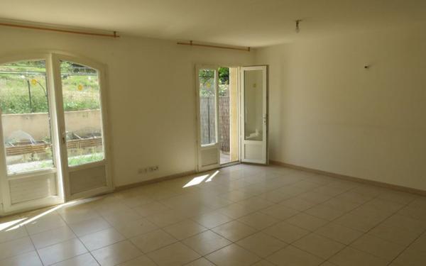 Maison à vendre    3 pièces • 81,11 m2 Allemagne-en-Provence