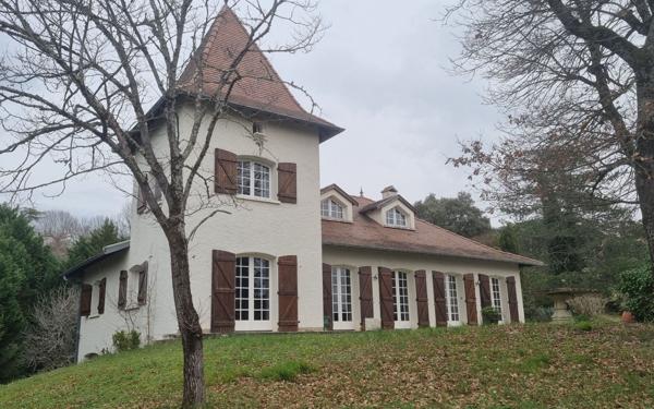 Maison à vendre    5 pièces • 168,50 m2 Montauban