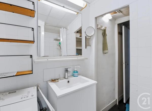 Appartement F2 à vendre  2 pièces - 32,62 m 2   PARIS  - 75010
