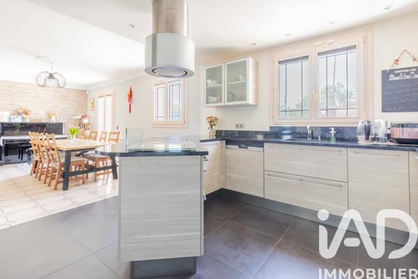 Maison à vendre 6 pièces 123 m² Savigny-sur-Orge