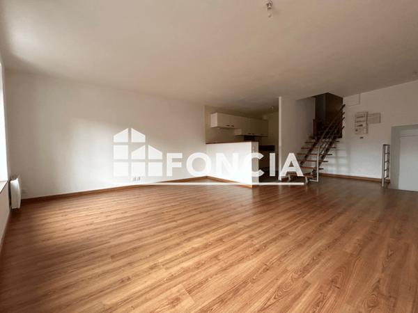 Location Appartement 3 pièces 67.2 m² - 37 RUE DE LA CROIX ROUGE Poitiers 86000