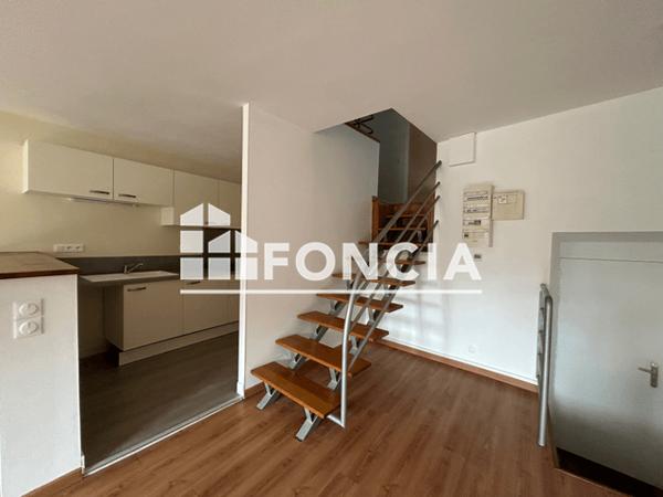 Location Appartement 3 pièces 67.2 m² - 37 RUE DE LA CROIX ROUGE Poitiers 86000