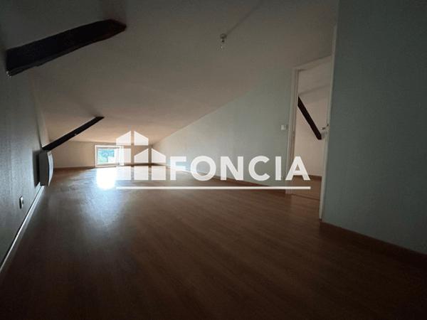 Location Appartement 3 pièces 67.2 m² - 37 RUE DE LA CROIX ROUGE Poitiers 86000