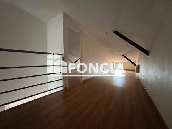 Location Appartement 3 pièces 67.2 m² - 37 RUE DE LA CROIX ROUGE Poitiers 86000
