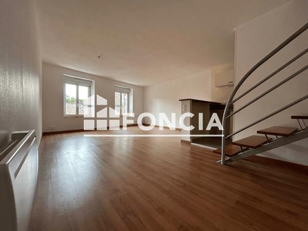 Location Appartement 3 pièces 67.2 m² - 37 RUE DE LA CROIX ROUGE Poitiers 86000