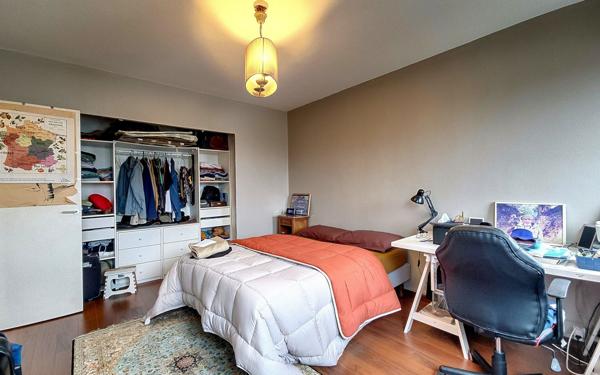 Appartement à vendre    2 pièces • 50 m2 Chenôve