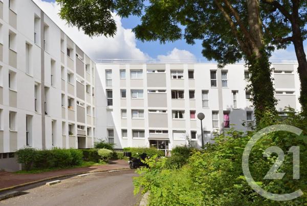 Appartement F4 à vendre  4 pièces - 69 m 2   CROSNE  - 91