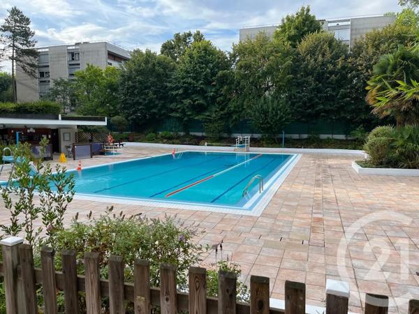 Appartement F4 à vendre  4 pièces - 69 m 2   CROSNE  - 91