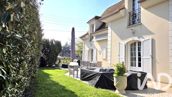 Maison à vendre 10 pièces 220 m² Draveil