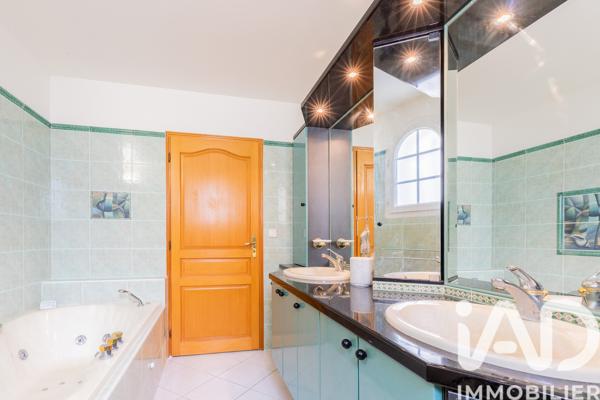Maison à vendre 10 pièces 220 m² Draveil