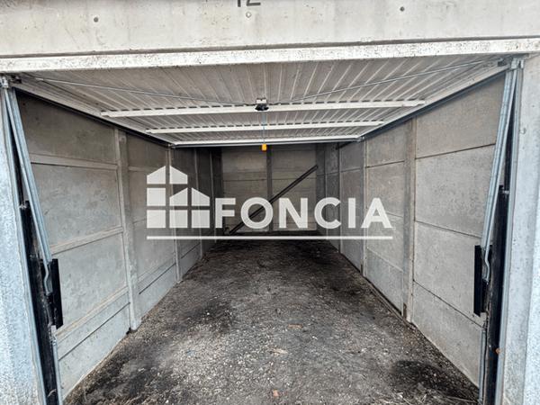 Location Parking - 5 RUE EDOUARD HERRIOT Chateau-renault 37110