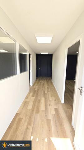 Location Local commercial 443 m2 à Bourgoin-Jallieu