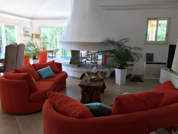 Sari-Solenzara (20145) Pieds dans l’eau corse du sud