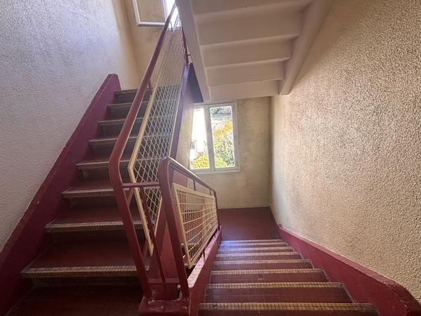 QUIMPER Centre Ville à Pied Pour Cet Appartement T3 De 52 m² Dans Une Résidence Sécurisée.
