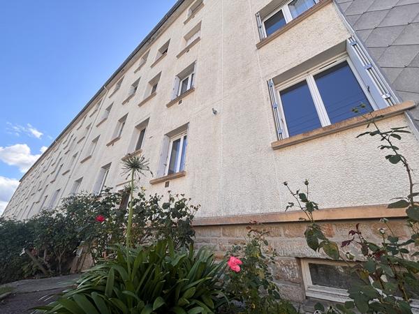 QUIMPER Centre Ville à Pied Pour Cet Appartement T3 De 52 m² Dans Une Résidence Sécurisée.