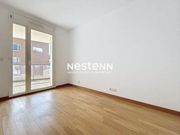 ISSY LES MOULINEAUX - FORT D'ISSY - Vente appartement 3 pièces de 67,70 m² avec un balcon de 10,80 m²