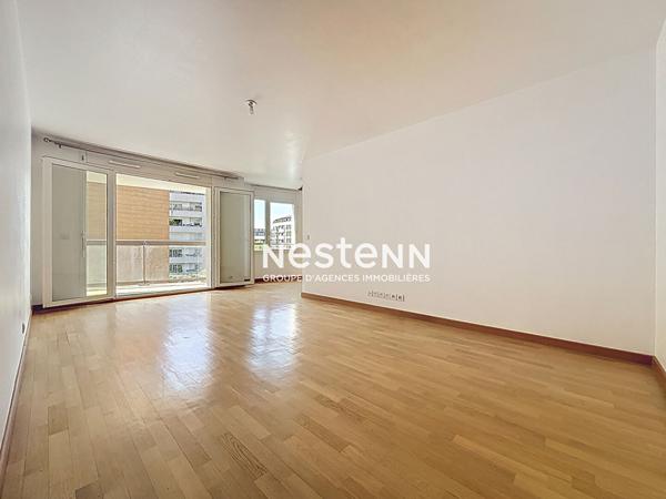 ISSY LES MOULINEAUX - FORT D'ISSY - Vente appartement 3 pièces de 67,60 m² avec un balcon de 10,80 m²