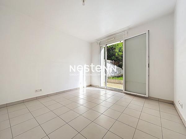 ISSY LES MOULINEAUX - FORT D'ISSY - Vente appartement 3 pièces de 67,70 m² avec terrasse et jardin de 71,70 m²