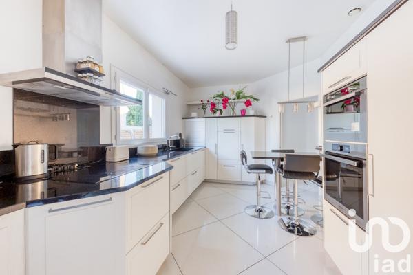 Location maison 7 pièces 180 m² Paray-Vieille-Poste