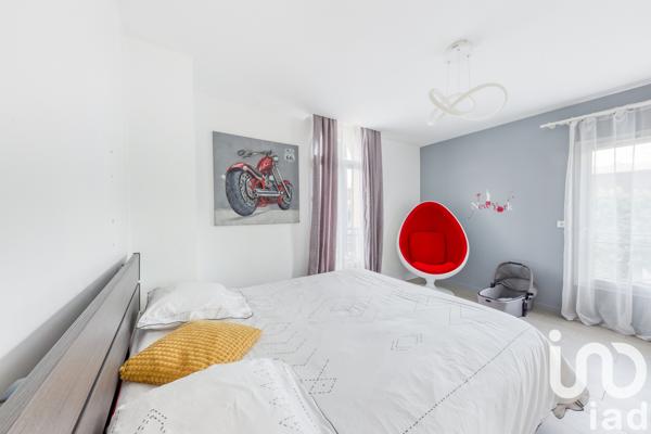 Location maison 7 pièces 180 m² Paray-Vieille-Poste