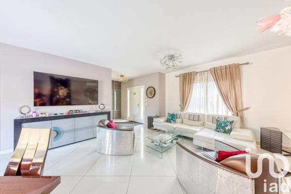 Location maison 7 pièces 180 m² Paray-Vieille-Poste