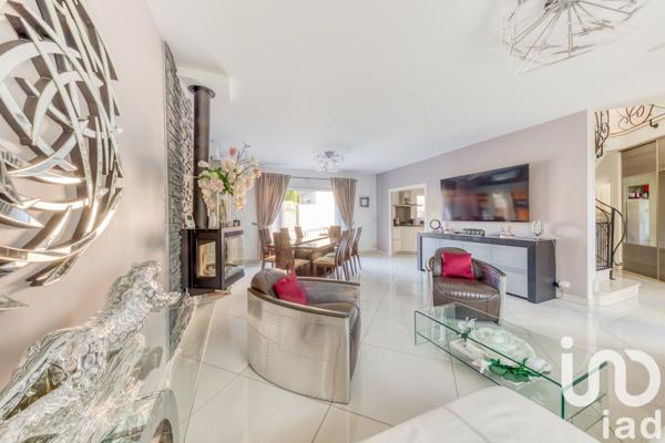 Location maison 7 pièces 180 m² Paray-Vieille-Poste