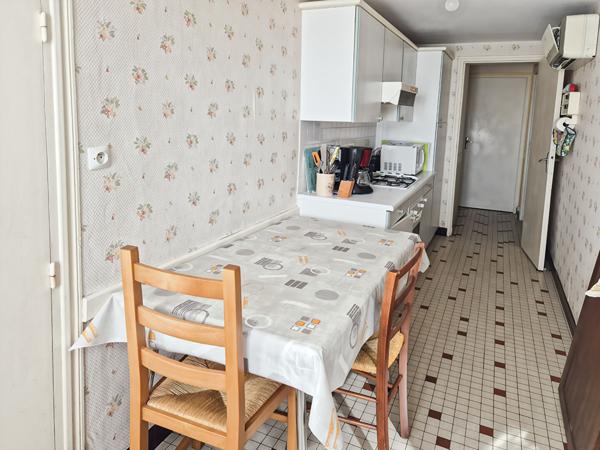 Maison ancienne avec potentiel.